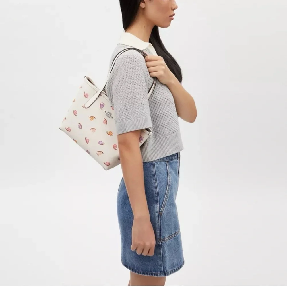 Coach Small City Tote - Picture 2 of 8